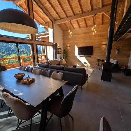 Sophisticated, Relaxed Chic - Sika *