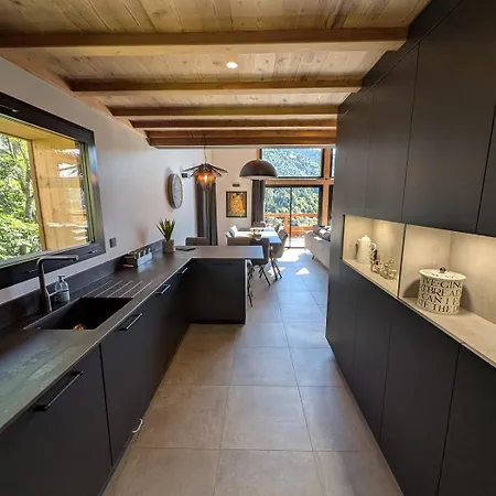 Sophisticated, Relaxed Chic - Sika * Vaujany